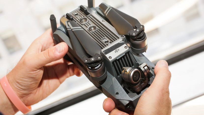 Compact Drones With Camera Des Arc 
      AR 72040